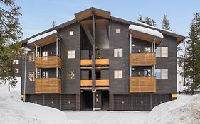Holiday Home Karhunvartijan linna a7 by Interhome